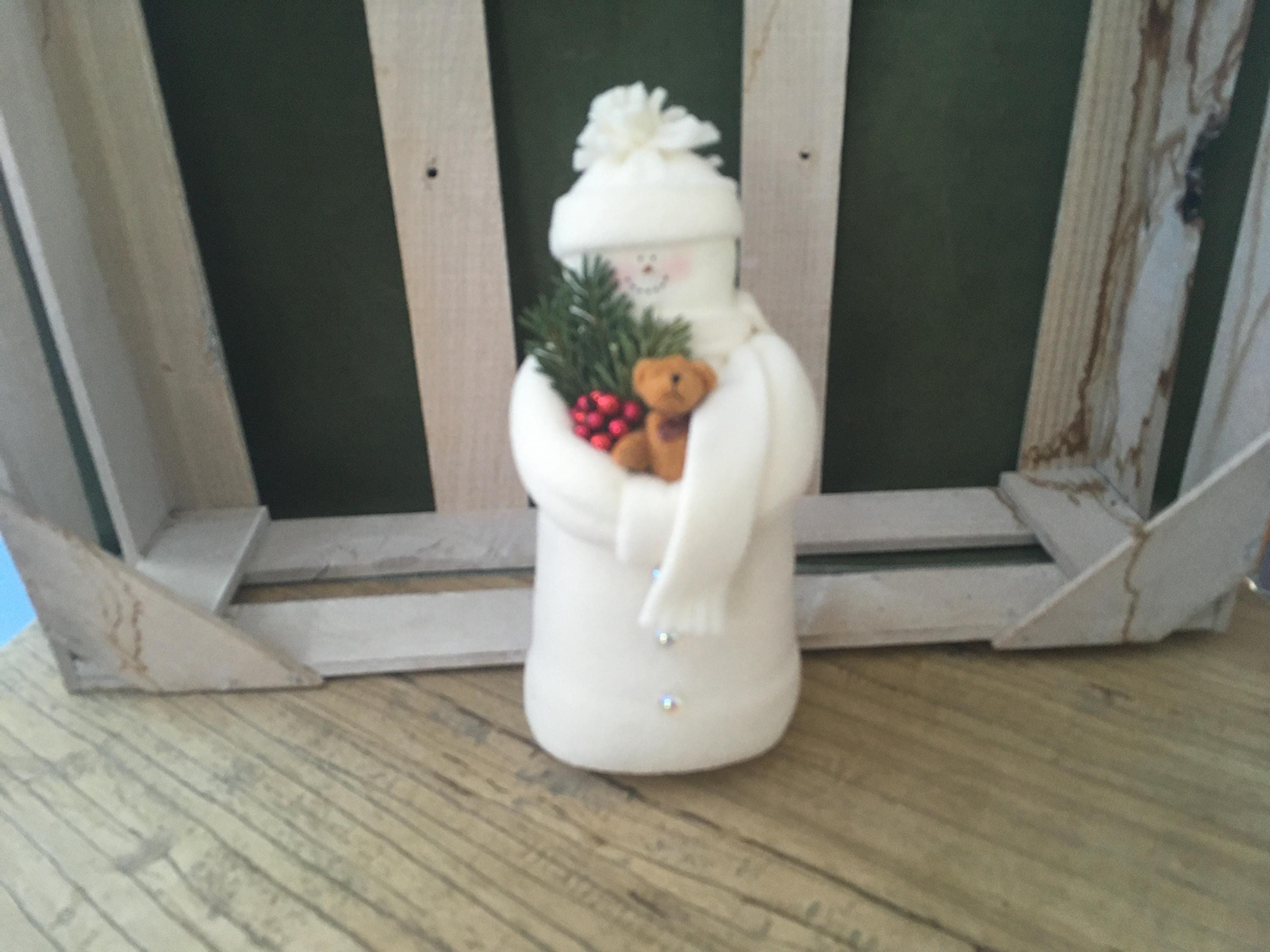 Hearts and Ivy Snowman - Etsy