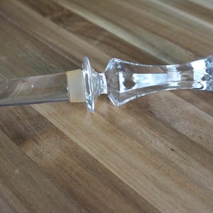 Elegant Crystal Bottle Stopper