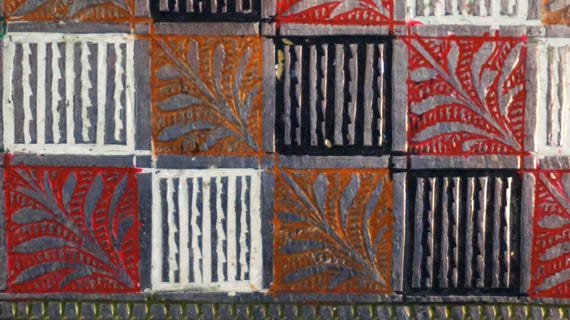 Metal Cigarette Case with Leaf Pattern - image 7