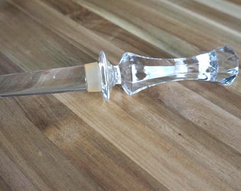 Elegant Crystal Bottle Stopper