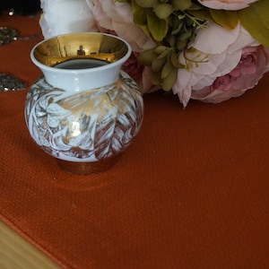 Small Vase with Gold Leave Pattern