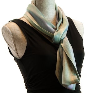 Organic Bamboo Infinity Scarf Handwoven in Pastel, Sea-foam, Cream, & Khaki. Hand Dyed Organic Bamboo Yarn. Vegan Fibers Easy Care Loop. immagine 3