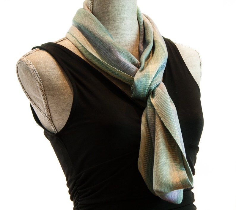 Organic Bamboo Infinity Scarf Handwoven in Pastel, Sea-foam, Cream, & Khaki. Hand Dyed Organic Bamboo Yarn. Vegan Fibers Easy Care Loop. immagine 3