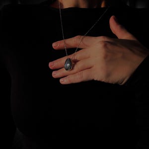 Minimalistische zilveren hanger, moderne ketting, eenvoudige druppelketting, sterlingzilveren sieraden, cadeau voor haar, alledaagse ketting