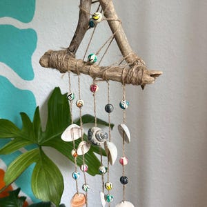 Boho mobile with shells and driftwood | Handmade hanging decoration | Maritime | Wind chime decoration | Shell mobile | Natural beach decoration