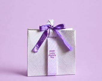 Lucky Mystery Bag von Purple Trinkets