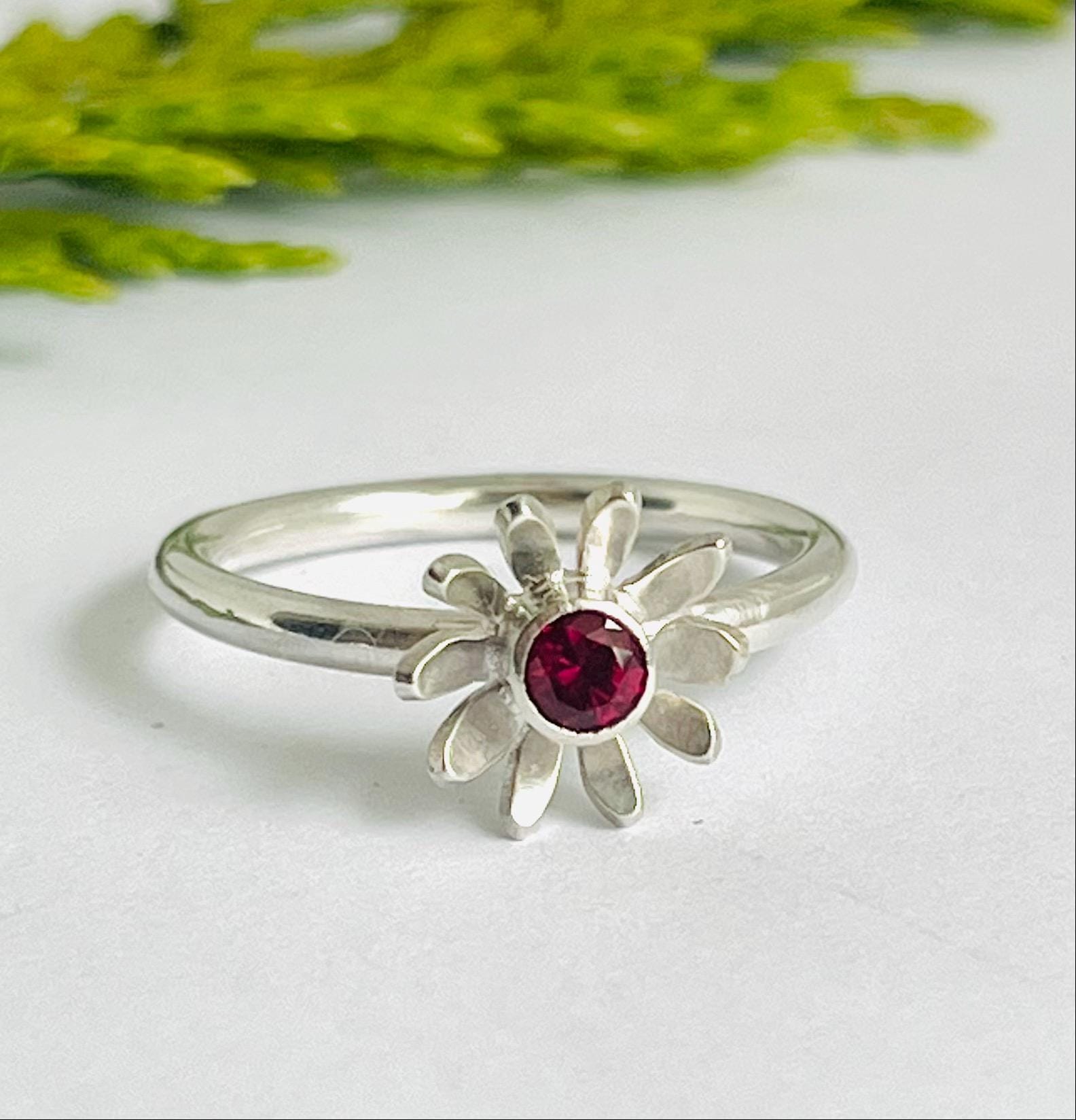 Granat Set Blume Ring