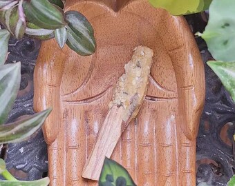 frankincense: lift the spirit || hand-dipped palo santo stick