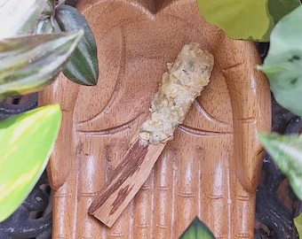 meditation || chamomile, frankincense & jasmine dipped palo santo stick