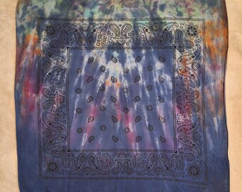 the Quinn tie-dyed bandana