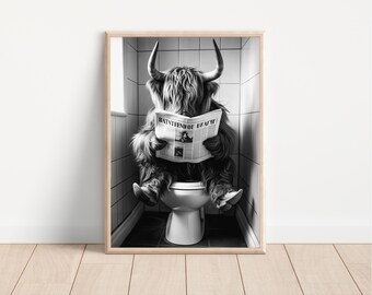 Vaca de las Tierras Altas leyendo el periódico en el inodoro, impresión de baño adorable, póster decorativo para el baño, arte divertido para la pared del inodoro, blanco y negro