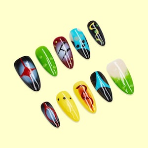 Bunte Press On Nails mit Abstract Line Art und glänzendem Finish, mehrfarbiges handgefertigtes Nagelset für Party, Cosplay, Statement Look