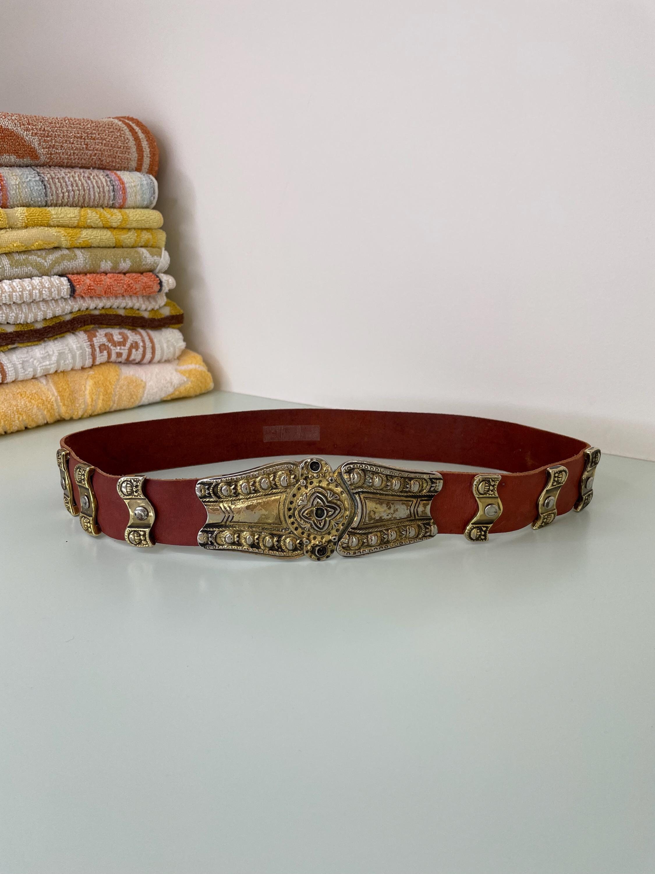 Safeena Vintage 80s Brown Leather Chunky Gold Studded  display picture 1