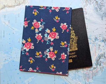 Passport  holder  - Passport cover - Fabric -  travel gift  - Sleeve - Pretty floral in blue and pink