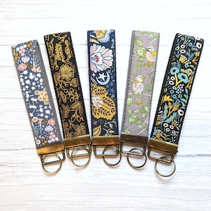 Llavero con diseño floral - llavero - cordón para la muñeca - regalo para profesores - llavero con diseño de pulsera