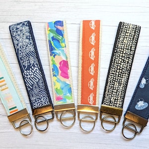Llavero novedoso - llavero - cordón para la muñeca - regalo para el profesor - llavero de pulsera - telas divertidas