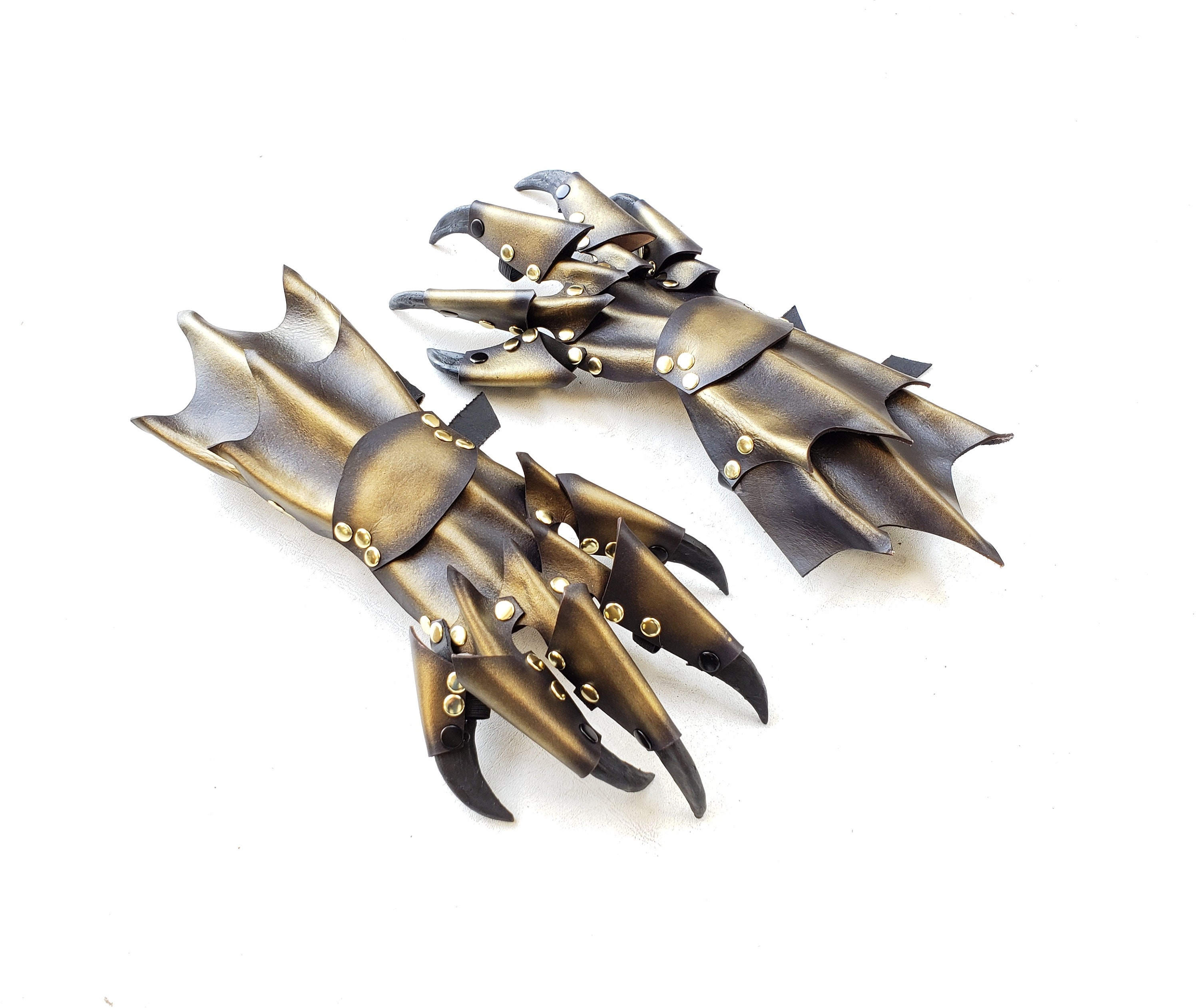 Granblue Fantasy GameWith Gauntlet Weapon Fist, Gauntlet, hand, feather png  | PNGEgg