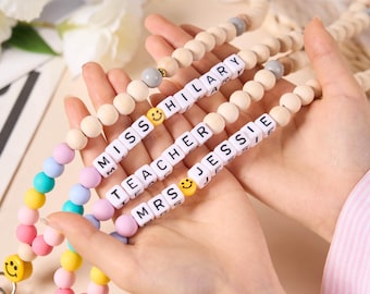 Personalized Wood Beaded Lanyard for Teachers,Lanyard with Name,Badge Holder,Teaching Appreciation Gift,Back to School Gift,Gift for Teacher