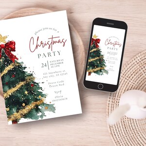 Puede incluir: Una invitaci&oacute;n a una fiesta de Navidad con un dise&ntilde;o de &aacute;rbol de Navidad en acuarela, un lazo rojo y detalles dorados. La invitaci&oacute;n est&aacute; sobre un fondo blanco, con el texto "Christmas Party" y los detalles del evento. Un smartphone muestra el mismo dise&ntilde;o.