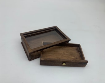 Dollshouse miniature furniture, chest of drawers 1:12 scale