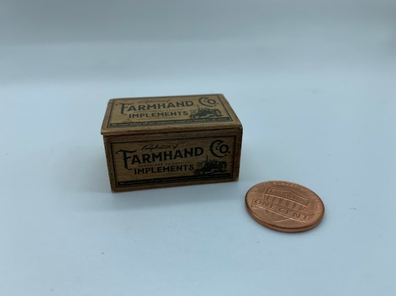 Miniatura Per Casa Delle Bambole Creative Little Details CDL704 - Buon Natale Merlot Vino E Sacchetto Regalo