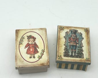 Dollshouse miniature Christmas boxes, 1:12 scale