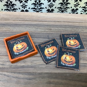 Dollshouse miniature Halloween napkins, miniature kitchen, Dollshouse Halloween party, miniature table 1:12 scale