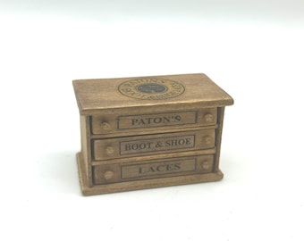 Dollshouse miniature furniture, 1:12  chest of drawers