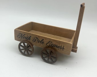 Dollshouse miniature Christmas  wagon, 1:12 scale