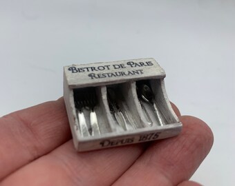Dollshouse Miniature Cutlery Box, 1:12 Scale