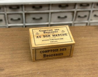 Dollshouse miniature crate, 1:12 scale