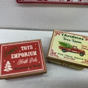 Dollshouse miniature Christmas box, miniature Christmas crates, dollshouse 1:12 scale