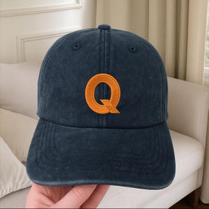 Broderad hatt med initialer, personlig hatt med initialer, vintagekeps, personliga broderade hattar med initialer, minimalistisk hatt, present till vänner