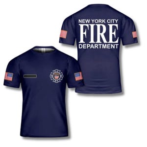 FDNY-T-shirt: NYC-brandweerbadge en mouwen met Amerikaanse vlag