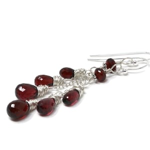 Boucles d'oreilles pendantes en grenat cascade, pierres précieuses rouges, argent sterling, pierres à facettes image 1