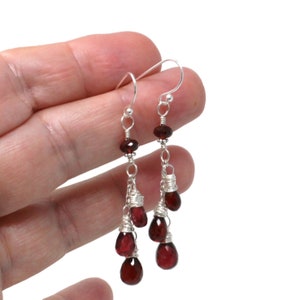 Boucles d'oreilles pendantes en grenat cascade, pierres précieuses rouges, argent sterling, pierres à facettes image 6