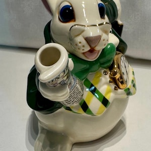 Alice in Wonderland Teapot Paul Cardew - Etsy