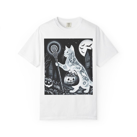 Cat Halloween T-Shirt: Spooky Fall Vibes, Gift for Cat Lovers