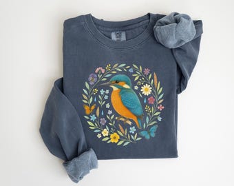 Kingfisher in a Floral Wreath Sweatshirt, Bird Owner Shirts, Bird Lover Gifts, Trendy Birds Apparel