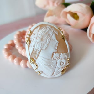 cameo bracelet, multi-strand bracelet, elegant bracelet, pink bracelet, sardonic cameo bracelet, italian jewelry