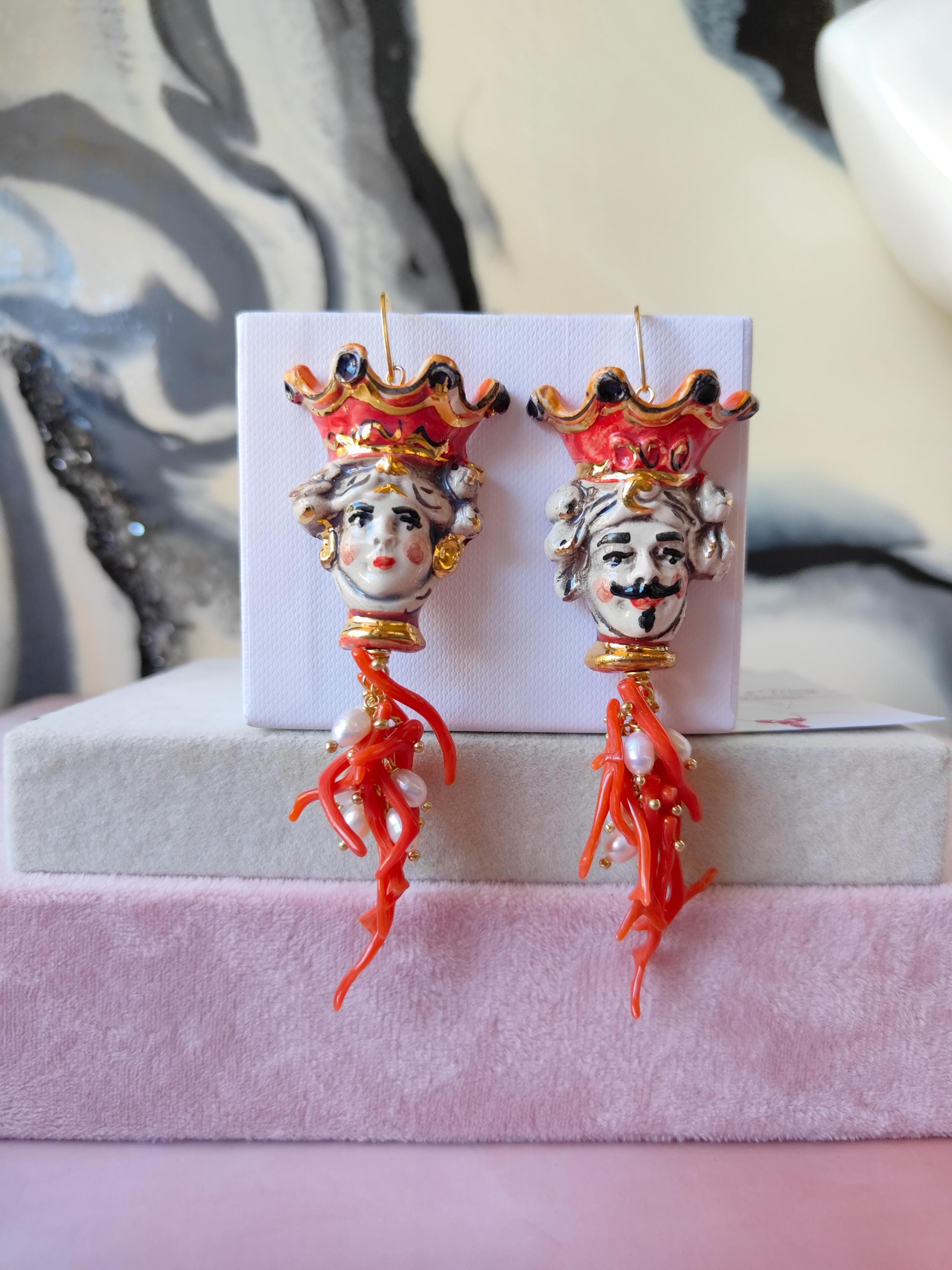 Siciliaanse oorbellen, Moorse hoofd oorbellen, Caltagirone keramische oorbellen, koraal oorbellen, hanger oorbellen, cadeau