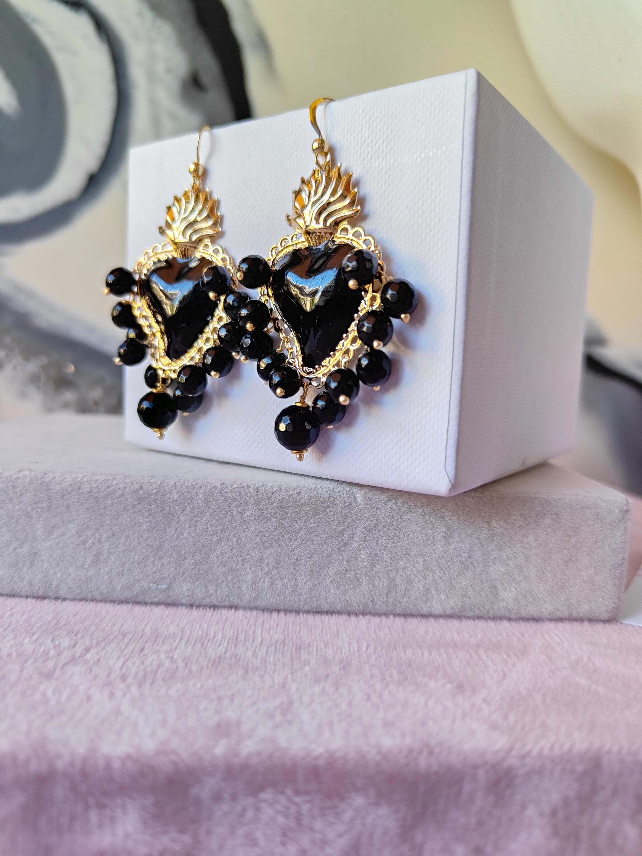 Orecchini A Forma Di Cuore In Onice Nero, Design Contemporaneo - 2