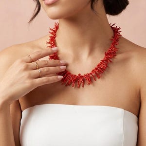 women's necklace, natural coral necklace, décolleté necklace, women's gift, real coral necklace, summer necklace, eye-catching necklace, jewels image 1