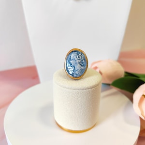 gioielli italiani, anello in ceramica di Caltagirone, anello regolabile, anello siciliano, anello con cammeo in ceramica, anello vistoso