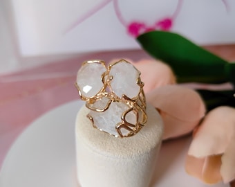 maxi ring, kwartsring, messing ring, verstelbare ring, opvallende ring, Italiaanse sieraden, damescadeau, ring met drie stenen