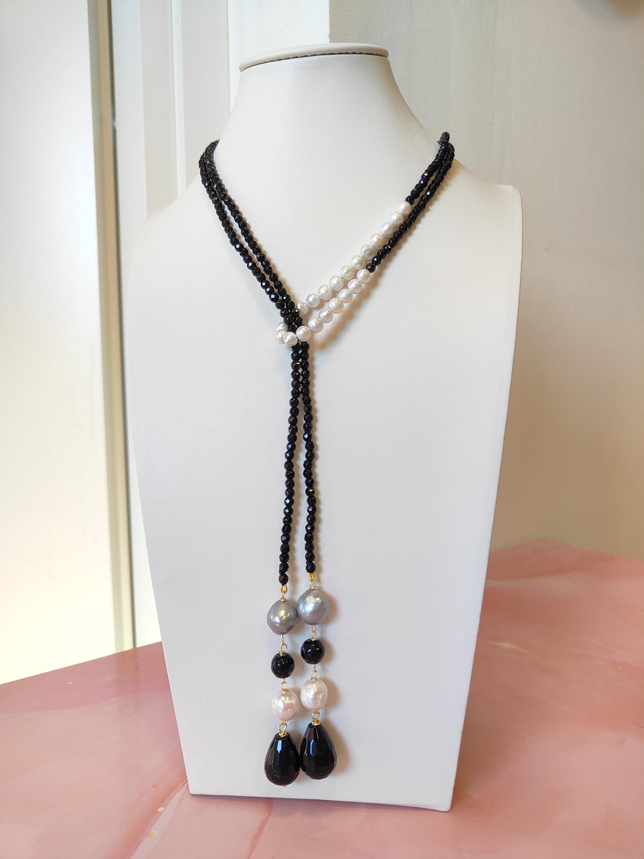 Italian jewelry, lariat necklace, scarf necklace, very long necklace, pearl and onyx necklace, women's necklace with gray pearls, gift