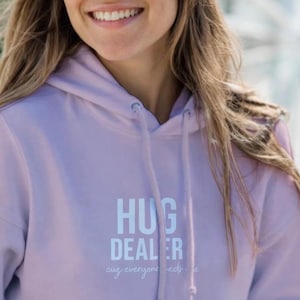 Kramförsäljarhuvtröja | Rolig tröja med gratis kramar | Perfekt present till kramare