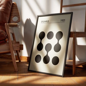 Poster Bauhaus Flow - Arte murale astratta moderna / Stampa geometrica nera / Omaggio al design del 1923 / Composizione a griglia minimalista