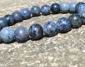 Natuurlijke dumortieriet-edelsteenarmband: 8 mm gladde kralen, minimalistische stijl