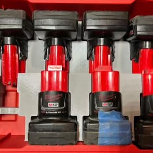 Verpakt inzetstuk voor M12 grootformaat batterijrek (MLBR)